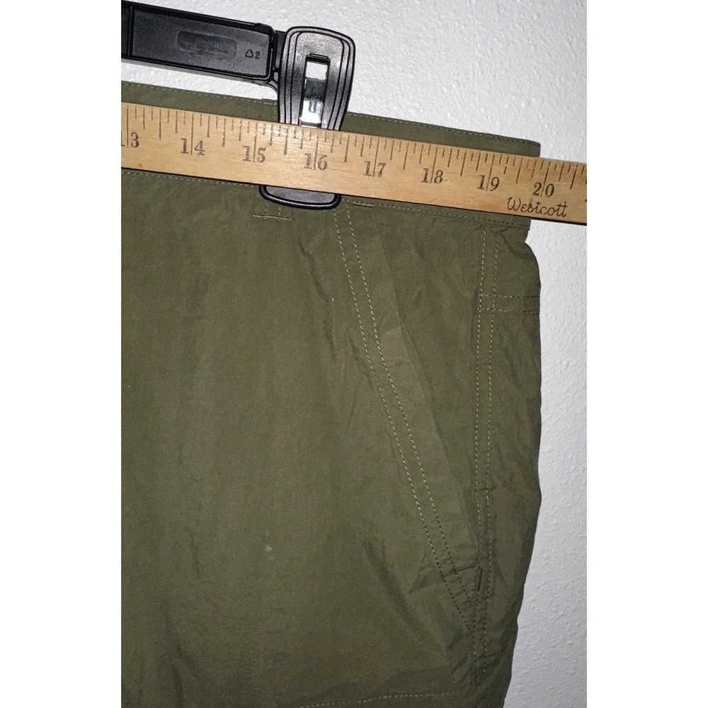 REI Men's‎ Co Op Green Cargo Shorts S40 Hiking Fishing Outdoor Ripstop Nylon